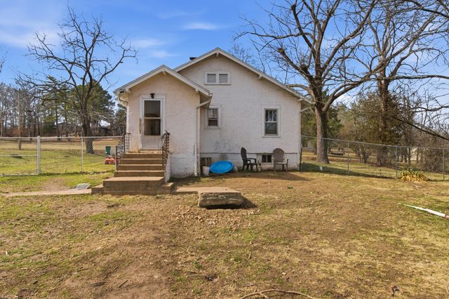 1020 Sycamore Street, Cabool, MO 65689