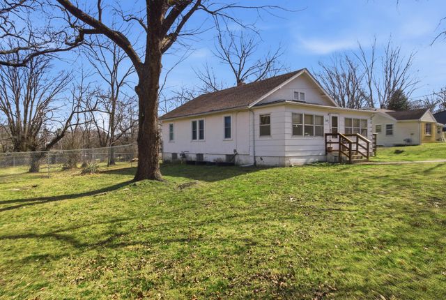 1020 Sycamore Street, Cabool, MO 65689