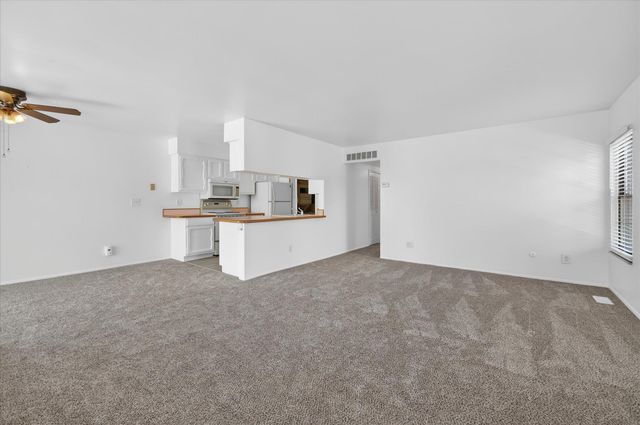 35132 N Bay Circle 16, Harrison Twp, MI 48045