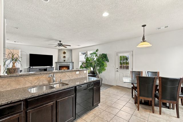 3812 Montana Verde, Santa Fe, NM 87507