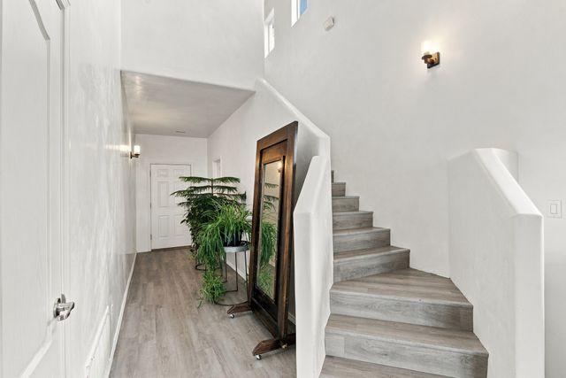 3812 Montana Verde, Santa Fe, NM 87507