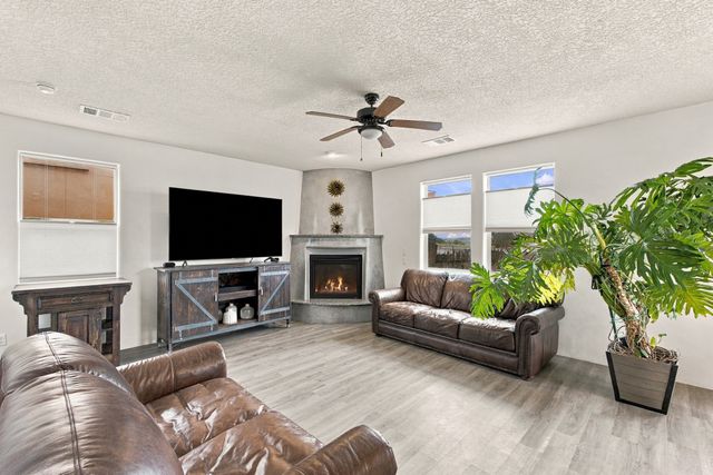 3812 Montana Verde, Santa Fe, NM 87507