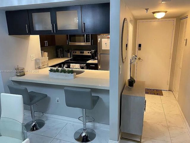 800 N Miami Ave E-707, Miami, FL 33136