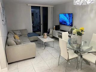 800 N Miami Ave E-707, Miami, FL 33136