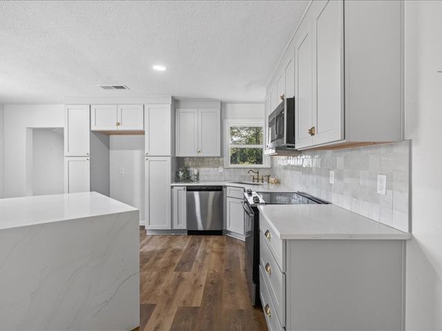 8846 County Road 2448, Tool, TX 75143