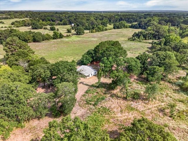 8846 County Road 2448, Tool, TX 75143
