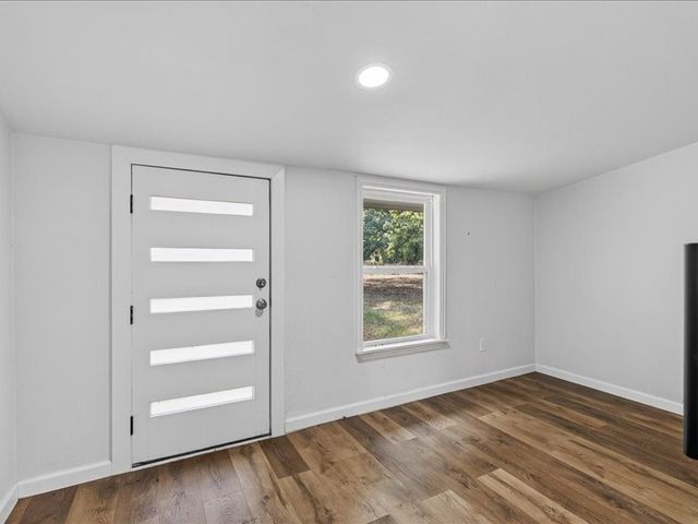 8846 County Road 2448, Tool, TX 75143