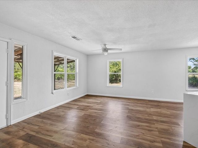 8846 County Road 2448, Tool, TX 75143