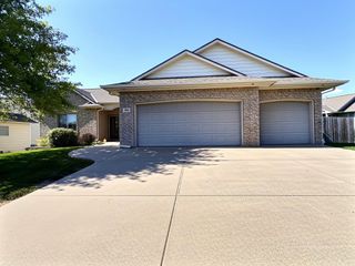 936 E Moss Wood, Derby, KS 67037