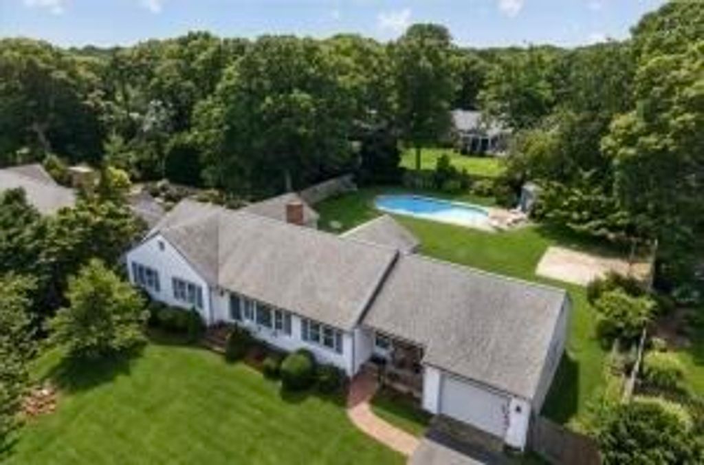 21 Clearview Drive, Dennis, MA 02641