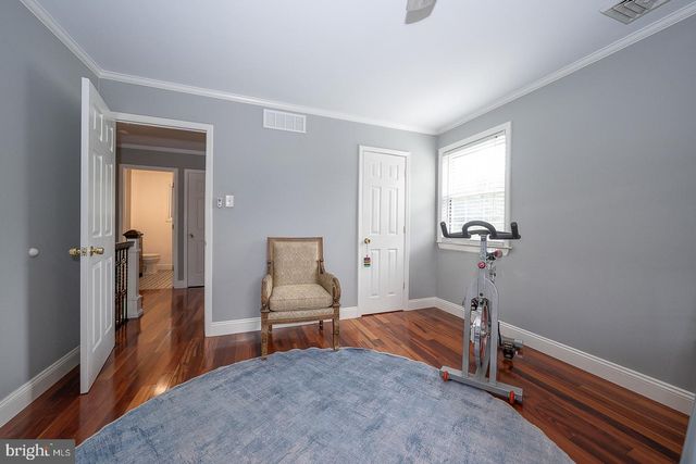 3 IROQUOIS DR, Royersford, PA 19468