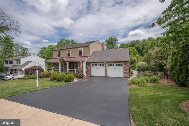 3 IROQUOIS DR, Royersford, PA 19468