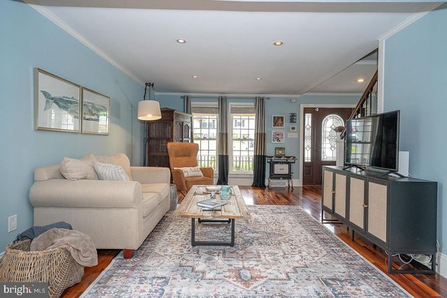 3 IROQUOIS DR, Royersford, PA 19468