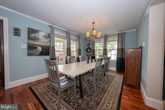 3 IROQUOIS DR, Royersford, PA 19468