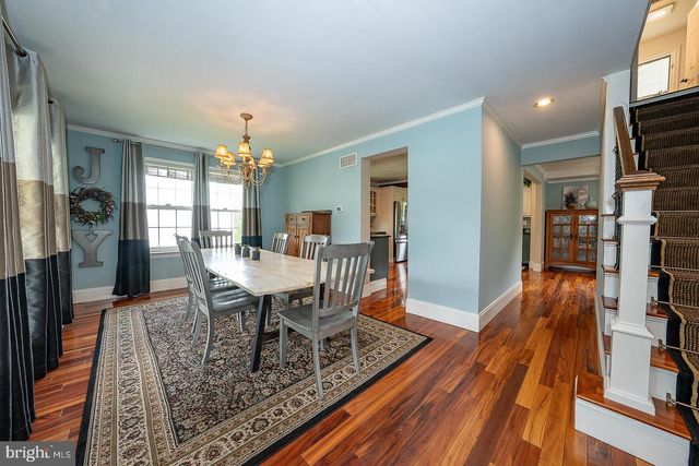 3 IROQUOIS DR, Royersford, PA 19468