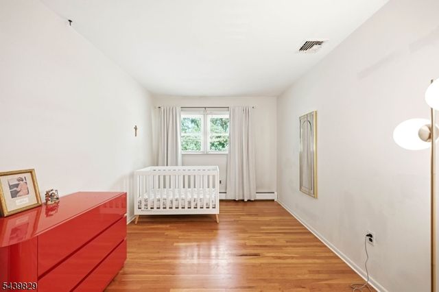 16 Arnold Dr, Parsippany-troy Hills Twp., NJ 07054