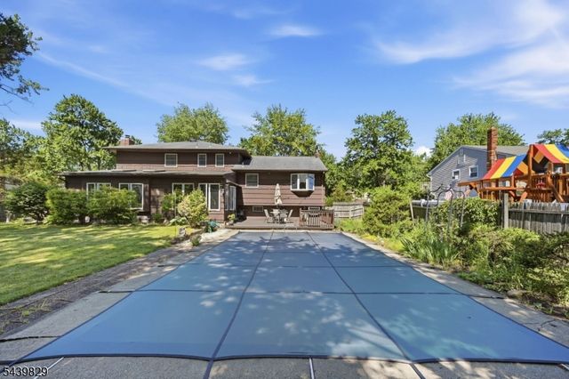 16 Arnold Dr, Parsippany-troy Hills Twp., NJ 07054