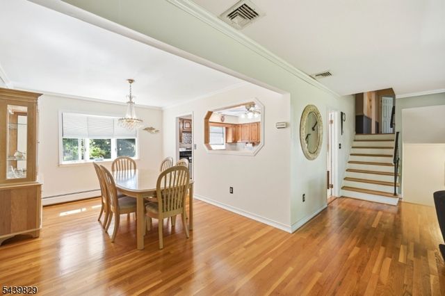 16 Arnold Dr, Parsippany-troy Hills Twp., NJ 07054