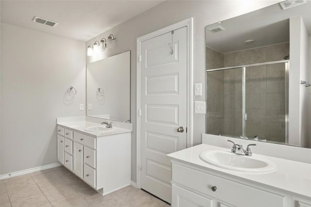 944 Ravenwood Lane, Van Alstyne, TX 75495