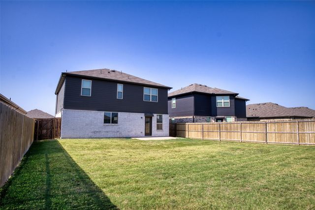 944 Ravenwood Lane, Van Alstyne, TX 75495