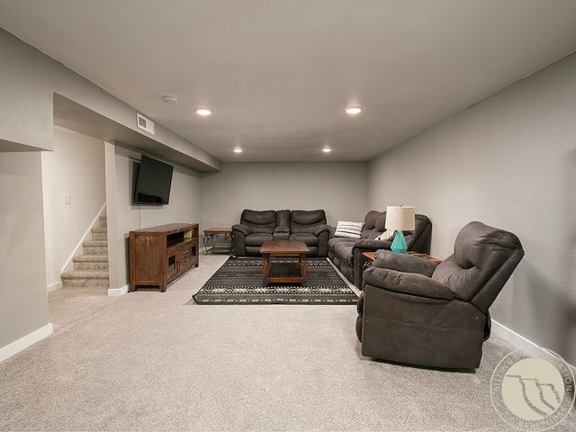 1704 Burlington AVENUE, Billings, MT 59102