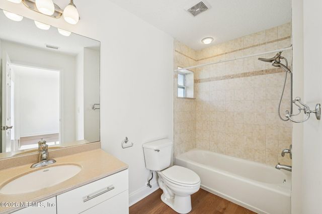 210 21ST Avenue S, Jacksonville Beach, FL 32250