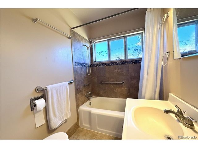 625 E Floyd Ave, Englewood, CO 80113