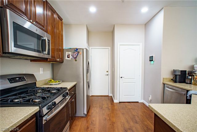 681 Lucky Pine Street, Henderson, NV 89002