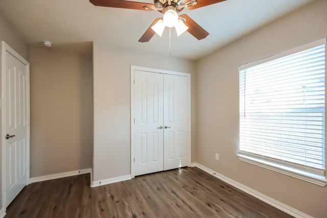 28923 Hidden Lake W, Magnolia, TX 77354