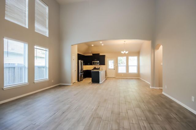 28923 Hidden Lake W, Magnolia, TX 77354