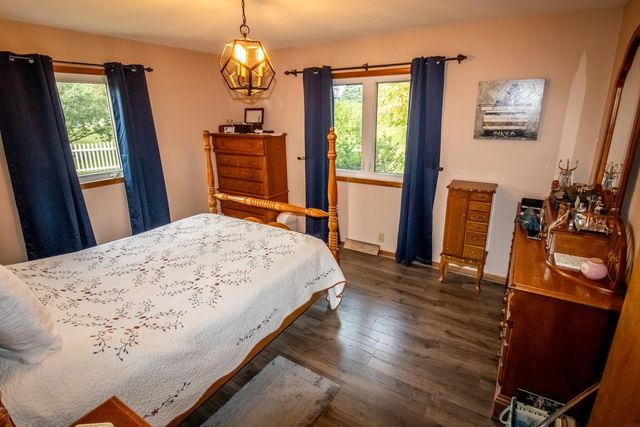 11621 Kimball Avenue, Waterloo, IA 50701