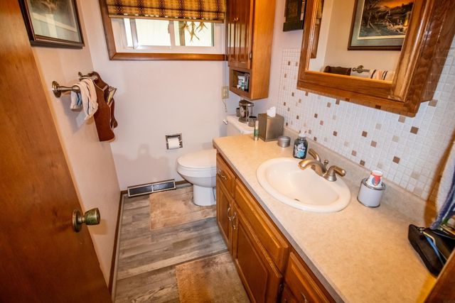 11621 Kimball Avenue, Waterloo, IA 50701