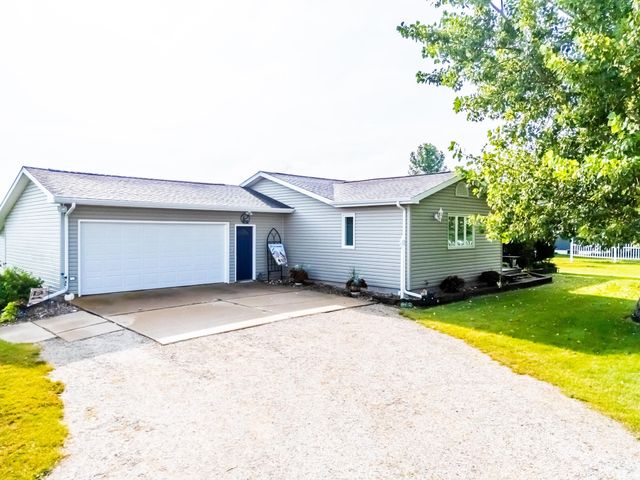 11621 Kimball Avenue, Waterloo, IA 50701