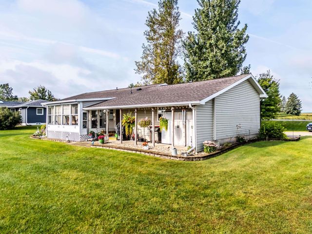 11621 Kimball Avenue, Waterloo, IA 50701