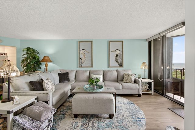 9650 S Ocean Drive 302, Jensen Beach, FL 34957