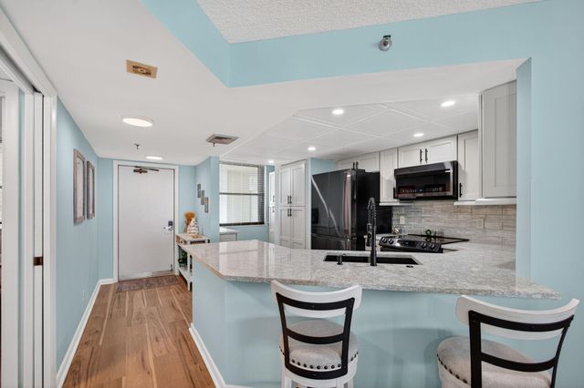 9650 S Ocean Drive 302, Jensen Beach, FL 34957