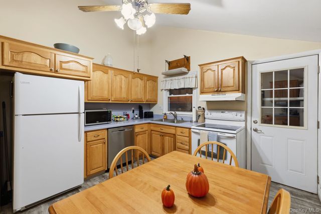 6 Liss Road, Wappingers Falls, NY 12590