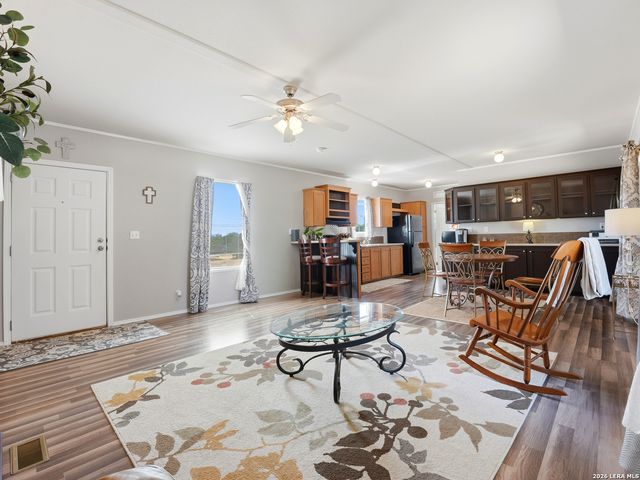 260 PRIVATE ROAD 1514, Bandera, TX 78003