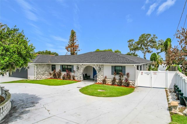331 BAY STREET, Auburndale, FL 33823