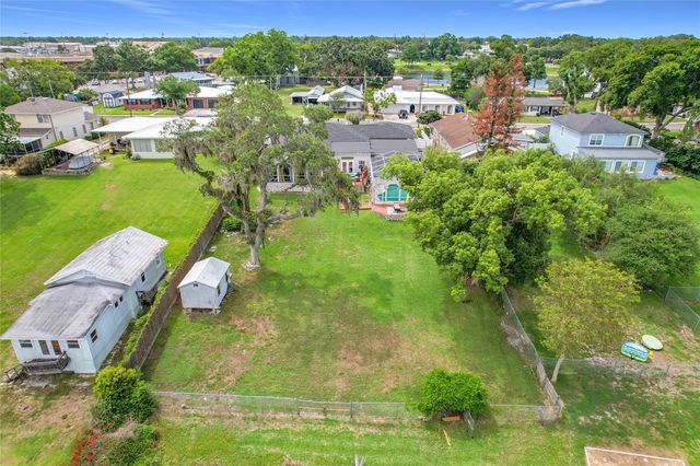 331 BAY STREET, Auburndale, FL 33823
