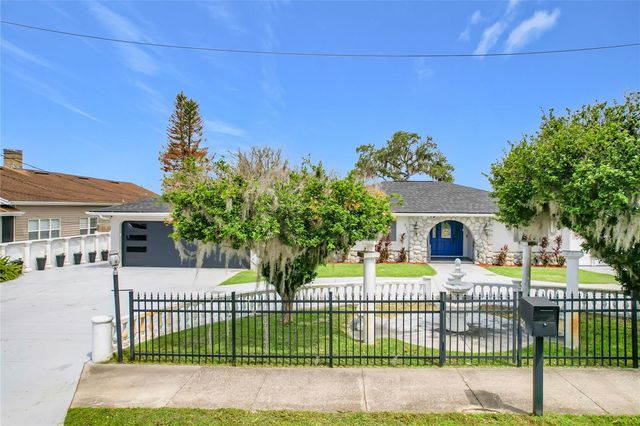 331 BAY STREET, Auburndale, FL 33823