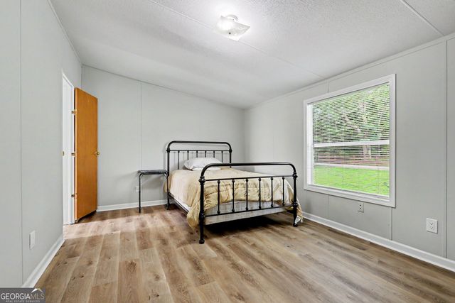 34 Combs Street, Locust Grove, GA 30248