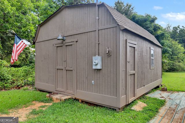 34 Combs Street, Locust Grove, GA 30248
