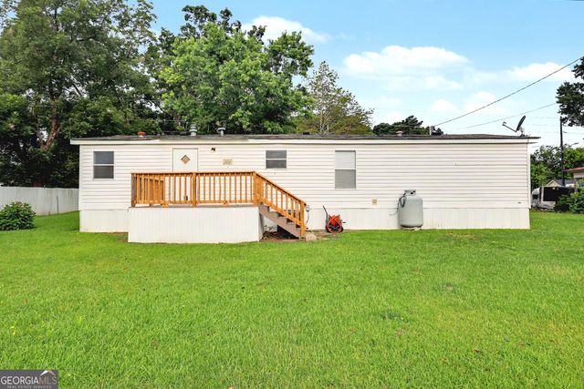 34 Combs Street, Locust Grove, GA 30248