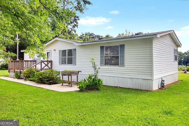34 Combs Street, Locust Grove, GA 30248