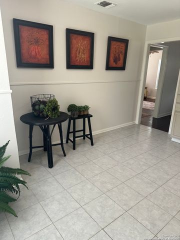 1249 W HERMOSA DR, San Antonio, TX 78201