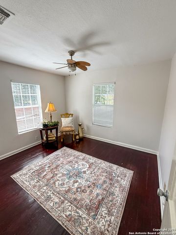 1249 W HERMOSA DR, San Antonio, TX 78201