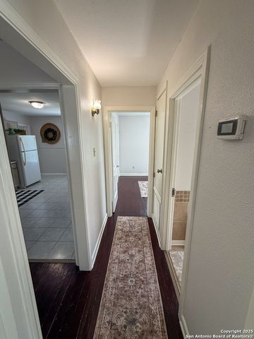 1249 W HERMOSA DR, San Antonio, TX 78201