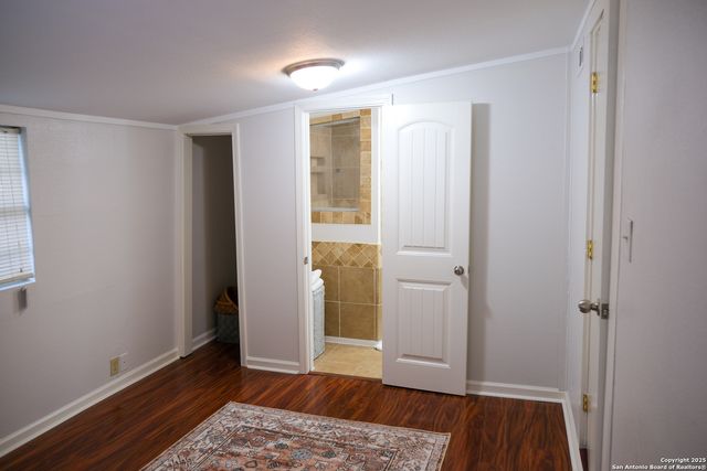 1249 W HERMOSA DR, San Antonio, TX 78201