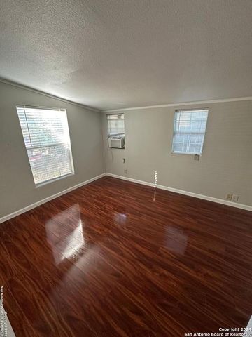 1249 W HERMOSA DR, San Antonio, TX 78201